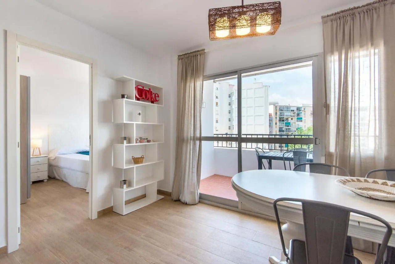The 7Th Corner, Hugh Apartment Ideal For Groups Malaga