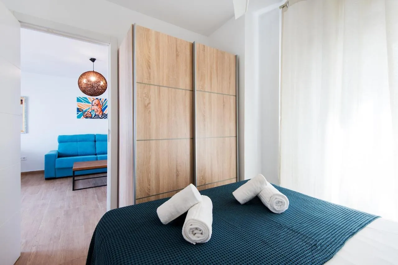 The 7Th Corner, Hugh Apartment Ideal For Groups Malaga